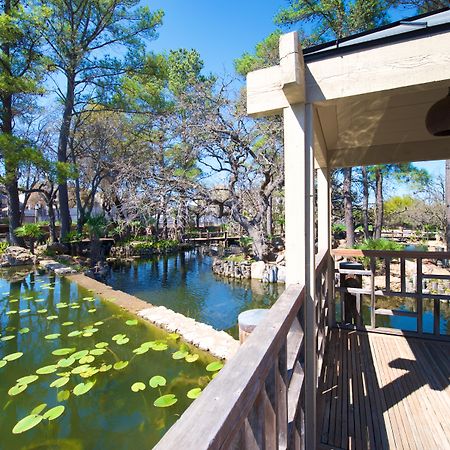 Horseshoe Bay Resort Екстериор снимка